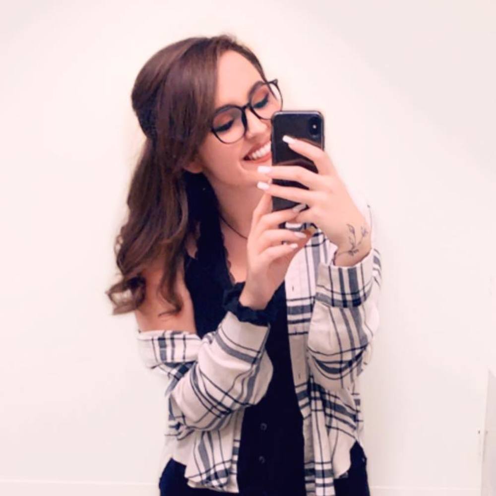 Meet your Posher, Veronica